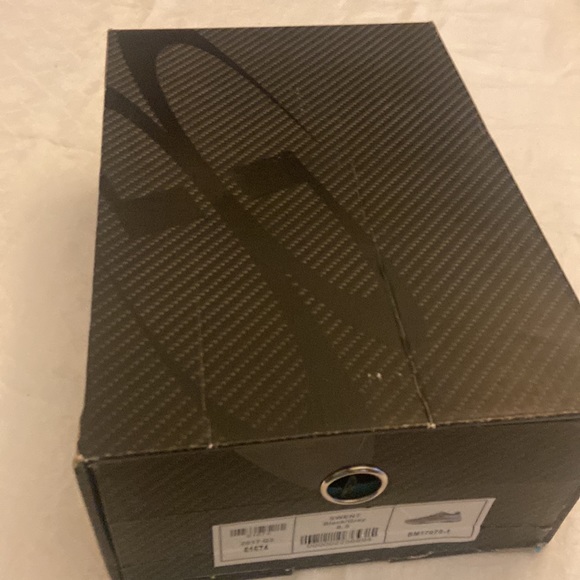 Boombah Womens SWENT Turf shoes size 8.5 in black and gray, NIB. - Picture 8 of 8